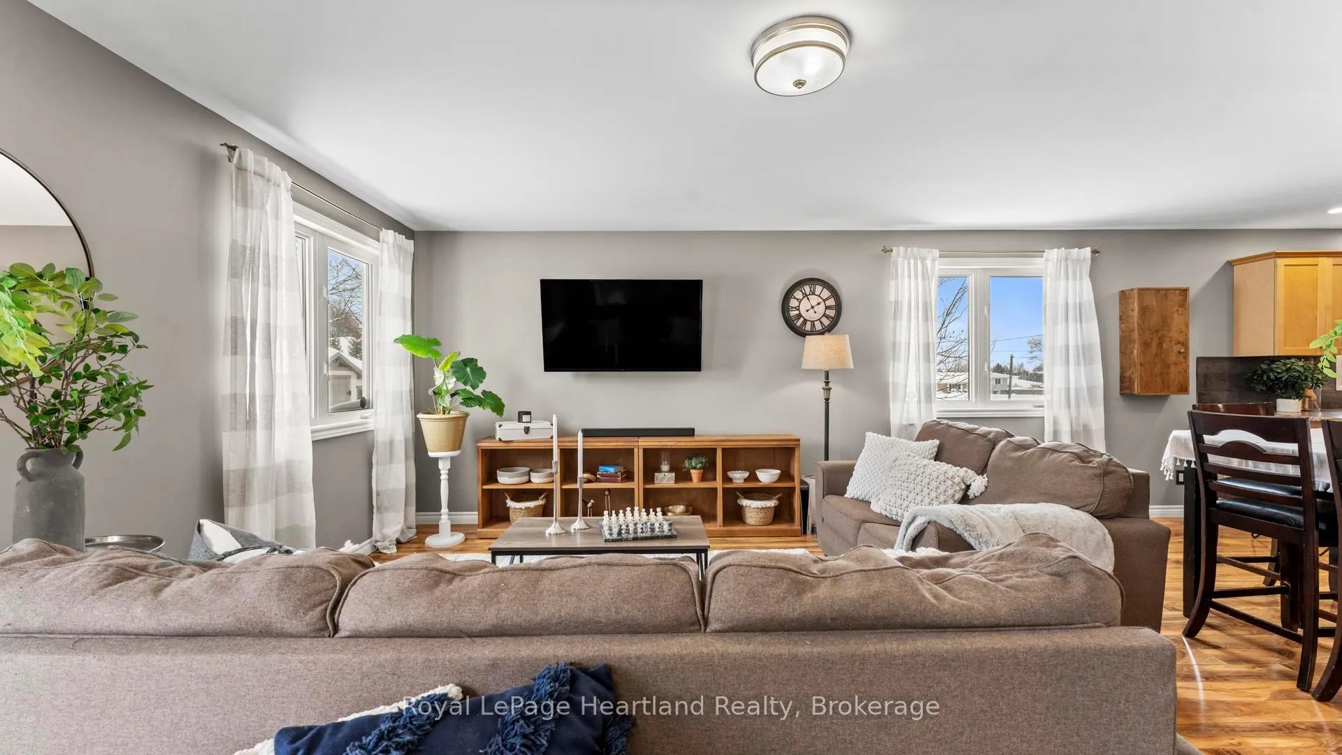 Photo 20 of 180 Toronto Boulevard, Huron East, Vanastra — HOMEH