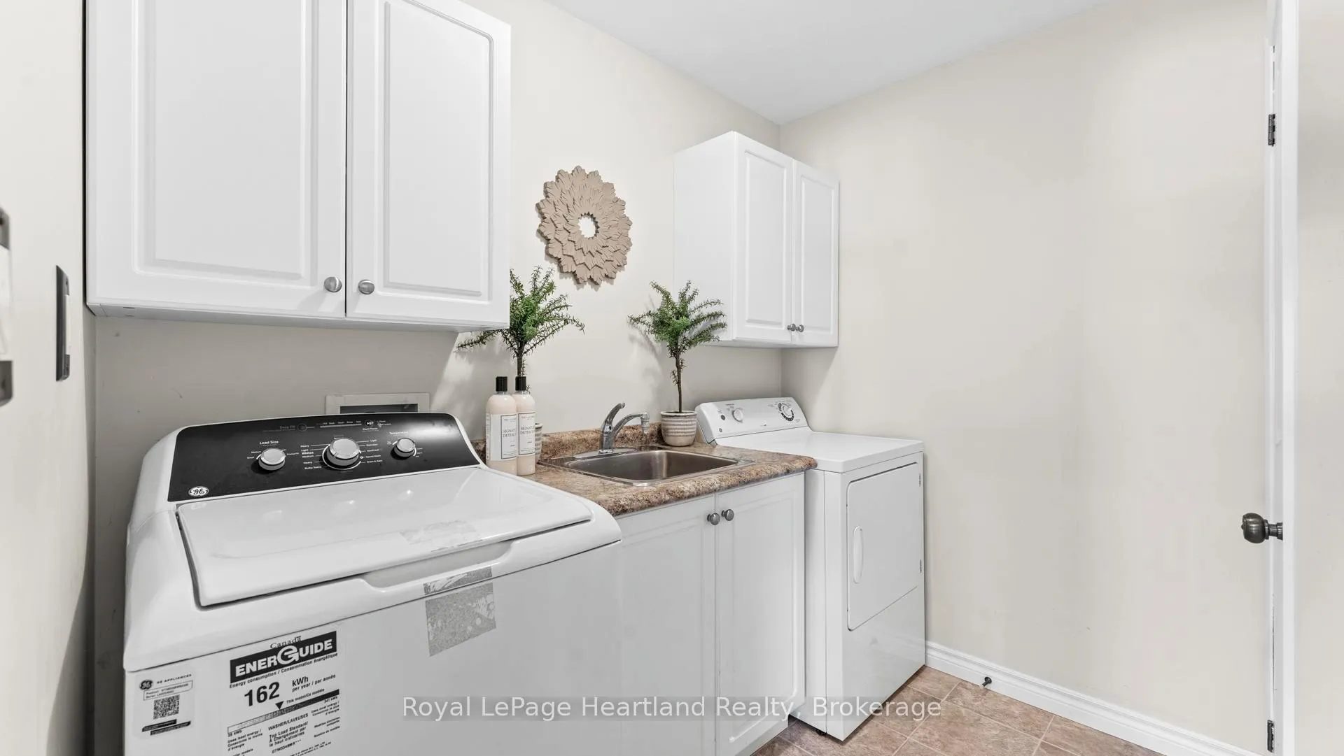 Photo 22 of 180 Toronto Boulevard, Huron East, Vanastra — HOMEH