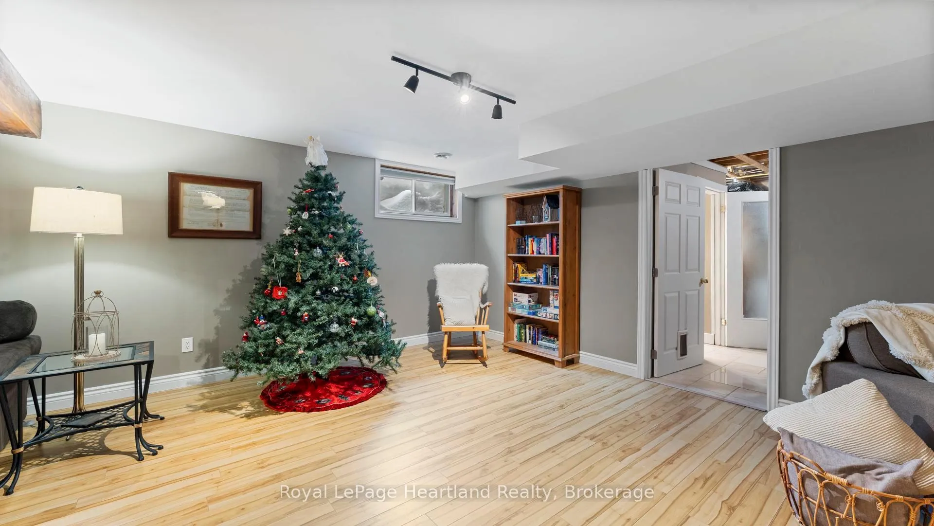 Photo 32 of 180 Toronto Boulevard, Huron East, Vanastra — HOMEH