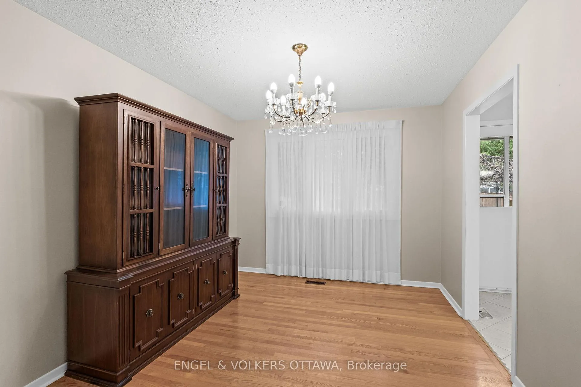 Photo 12 of 3348 Kodiak Street, Ottawa, South Keys — HOMEH