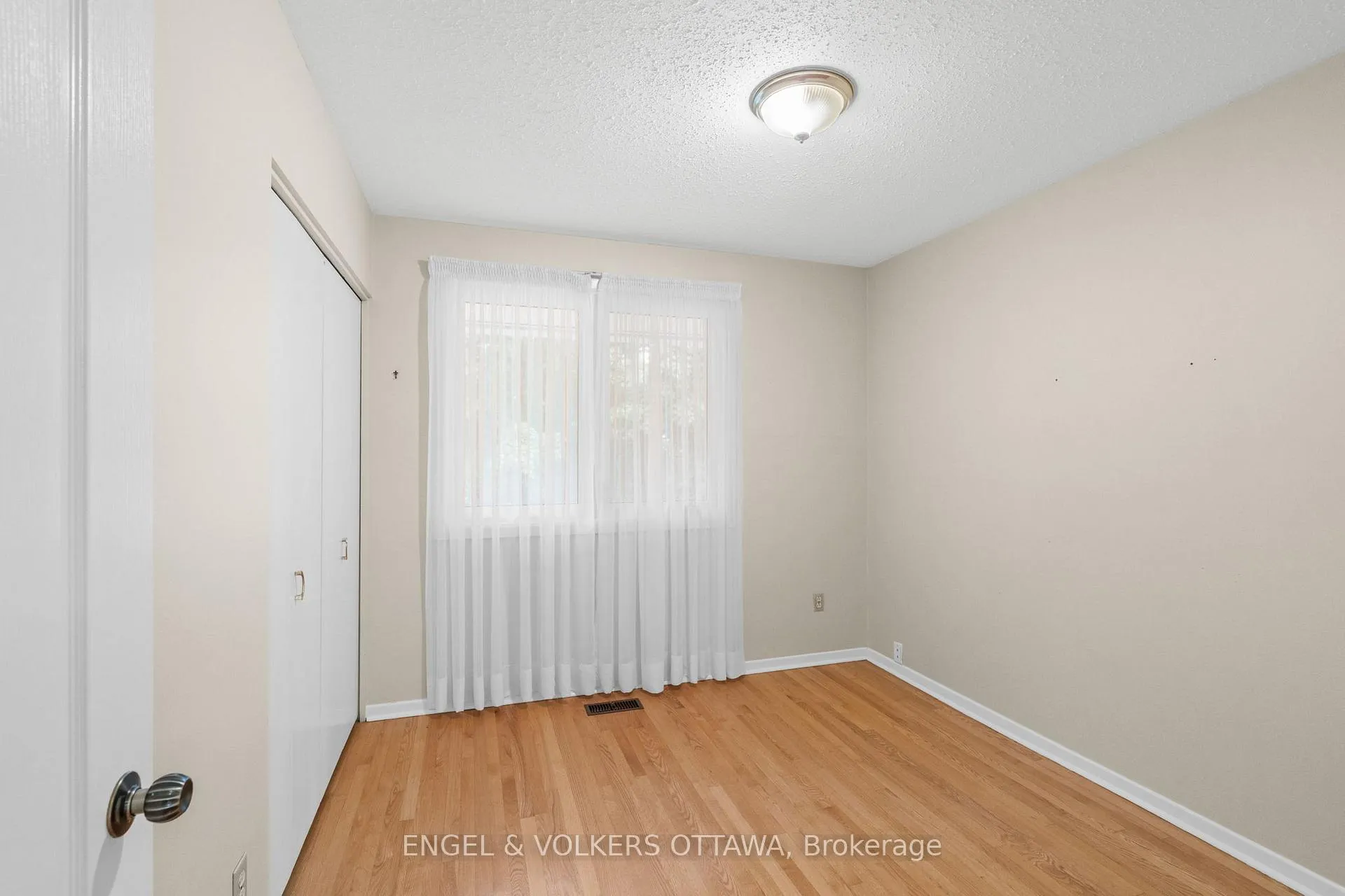 Photo 29 of 3348 Kodiak Street, Ottawa, South Keys — HOMEH