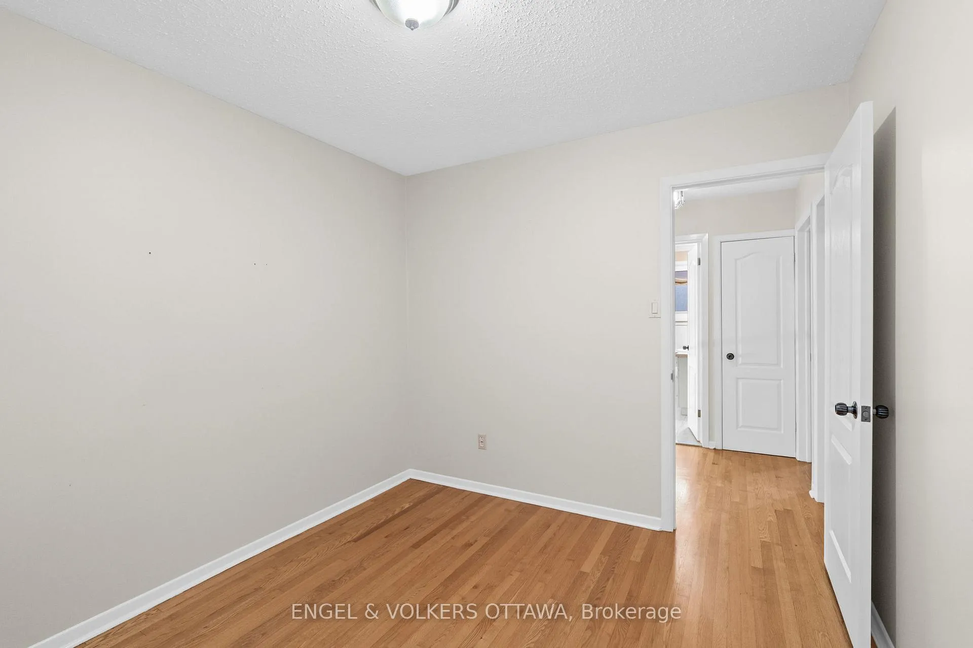 Photo 31 of 3348 Kodiak Street, Ottawa, South Keys — HOMEH