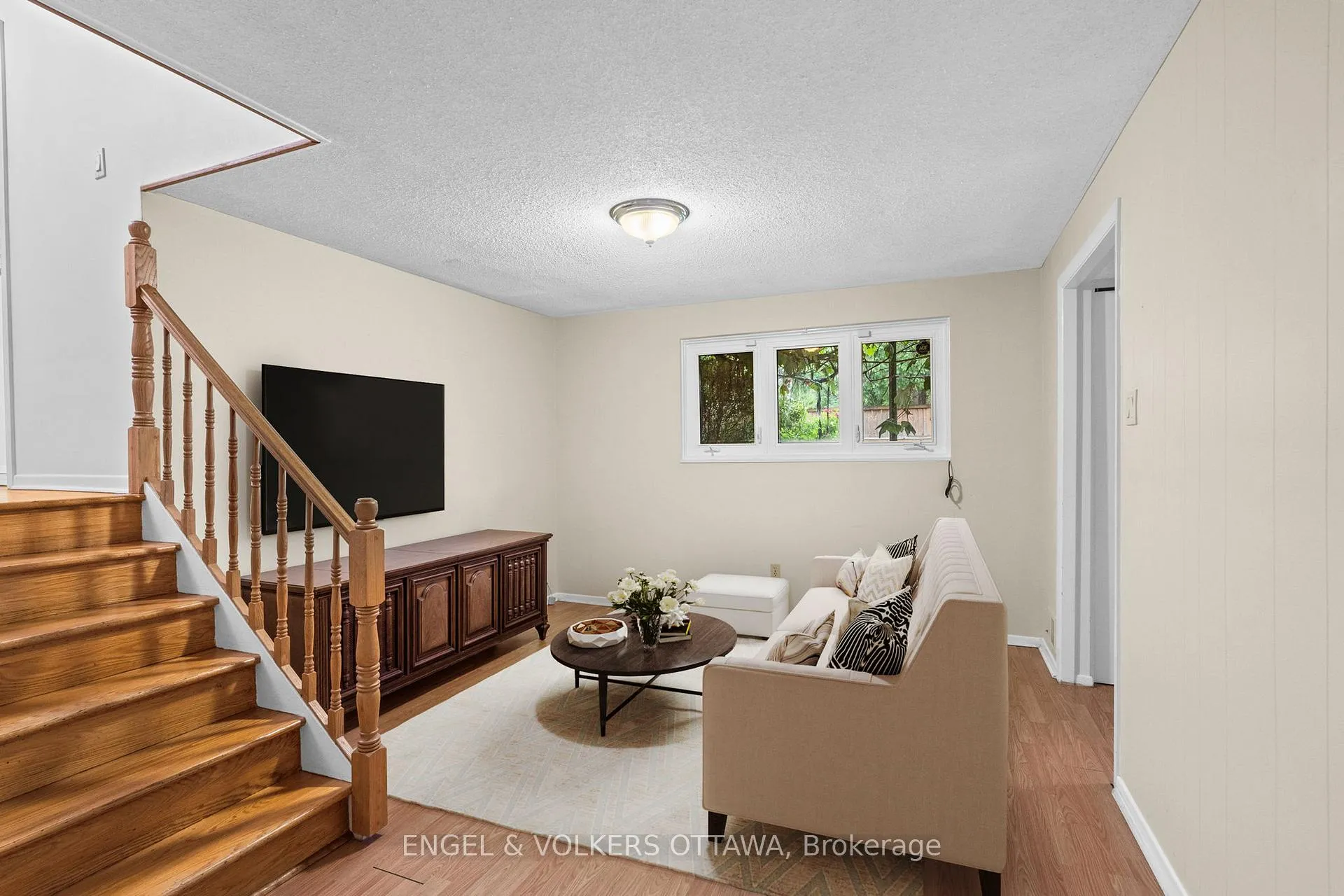 Photo 35 of 3348 Kodiak Street, Ottawa, South Keys — HOMEH
