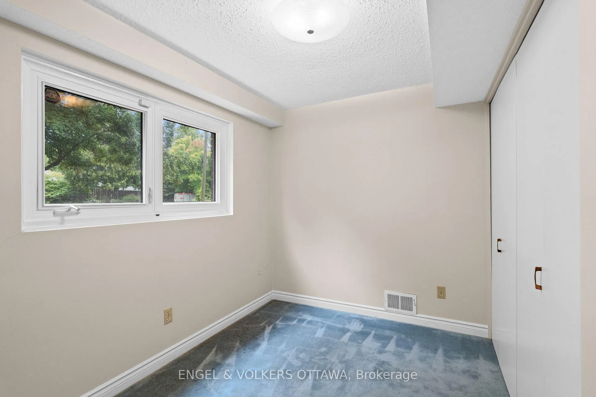 Photo 38 of 3348 Kodiak Street, Ottawa, South Keys — HOMEH
