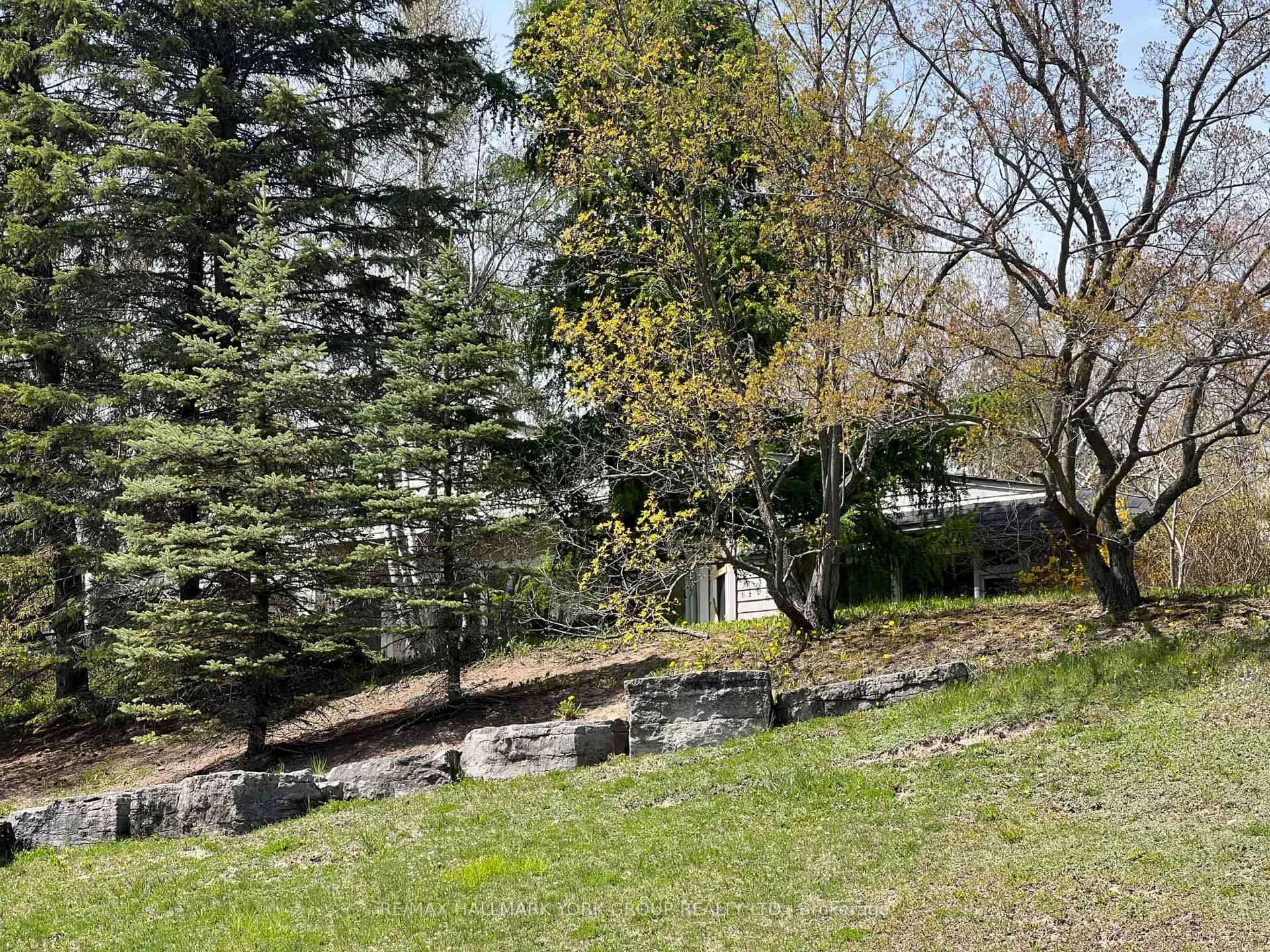 Photo 1 of 128 Brule Trail, King, Pottageville — HOMEH