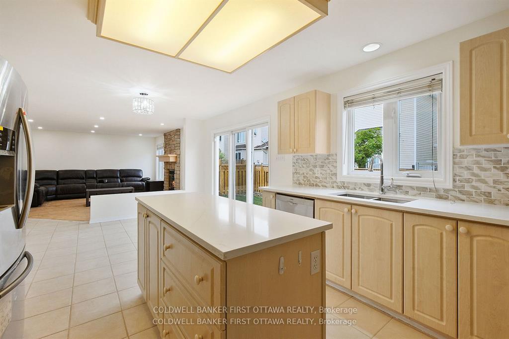 Photo 11 of 107 Columbia Avenue, Ottawa, Hunt Club — HOMEH