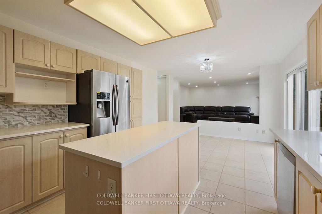 Photo 12 of 107 Columbia Avenue, Ottawa, Hunt Club — HOMEH