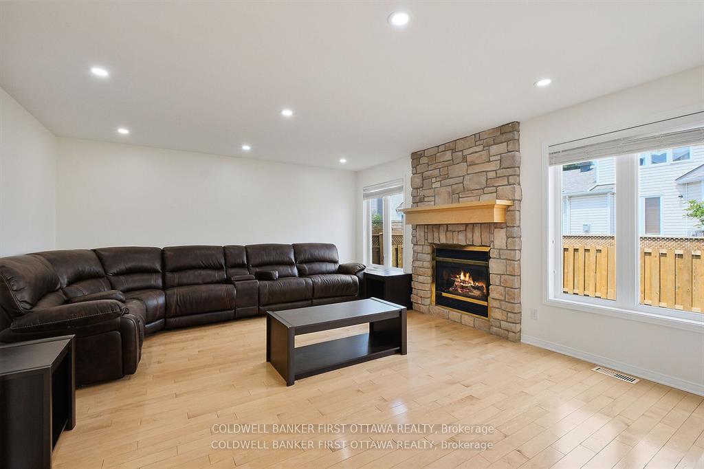 Photo 17 of 107 Columbia Avenue, Ottawa, Hunt Club — HOMEH