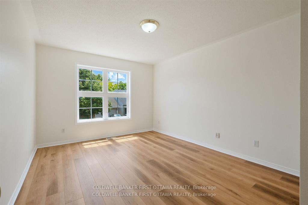 Photo 31 of 107 Columbia Avenue, Ottawa, Hunt Club — HOMEH