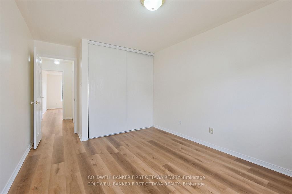 Photo 33 of 107 Columbia Avenue, Ottawa, Hunt Club — HOMEH