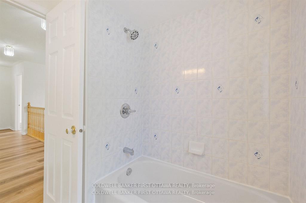Photo 37 of 107 Columbia Avenue, Ottawa, Hunt Club — HOMEH