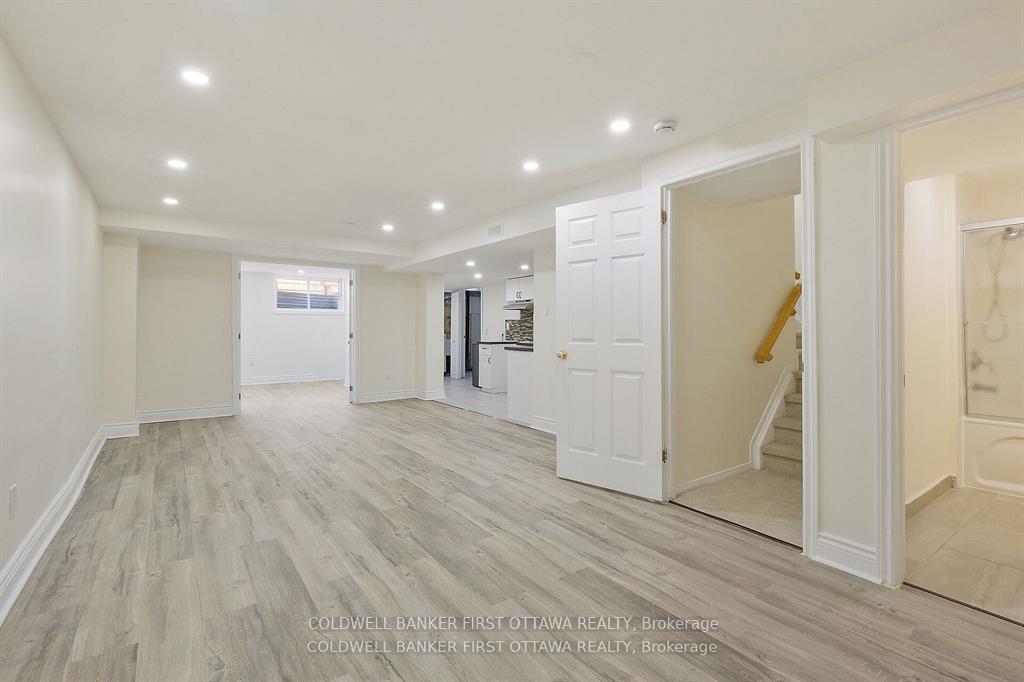 Photo 39 of 107 Columbia Avenue, Ottawa, Hunt Club — HOMEH