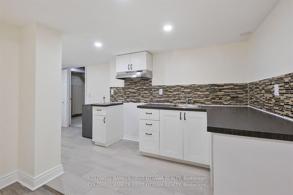 Photo 43 of 107 Columbia Avenue, Ottawa, Hunt Club — HOMEH