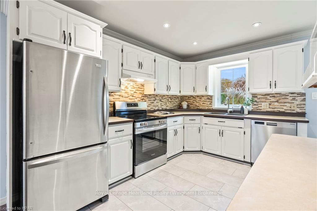 Photo 15 of 3012 Brookhaven Drive, Howick — HOMEH