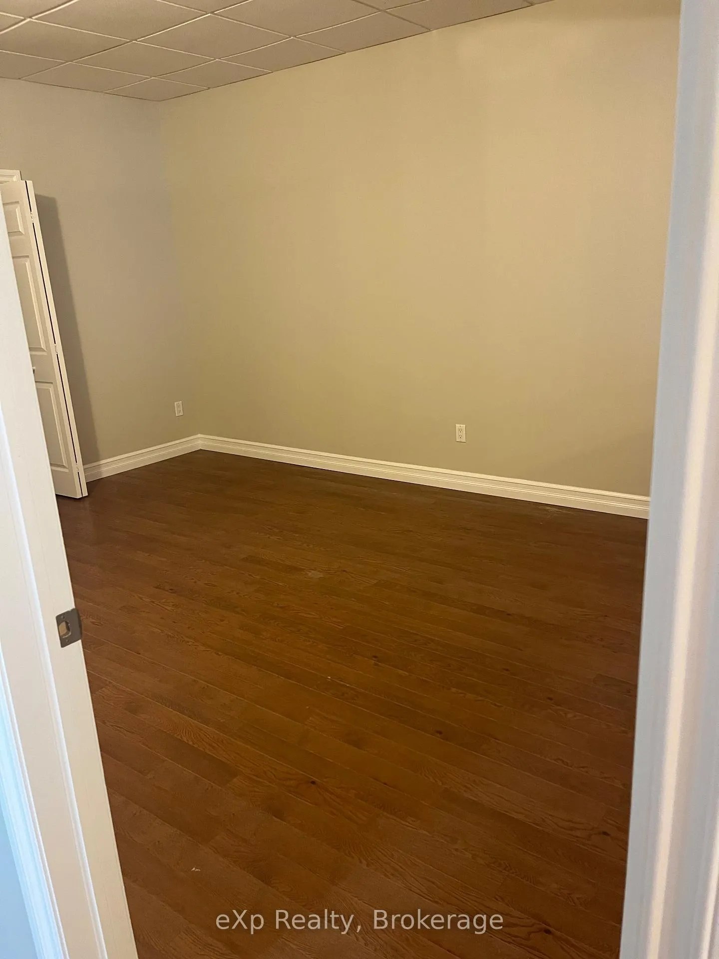 Photo 6 of Unit 2, 807 Queen Street, Kincardine — HOMEH