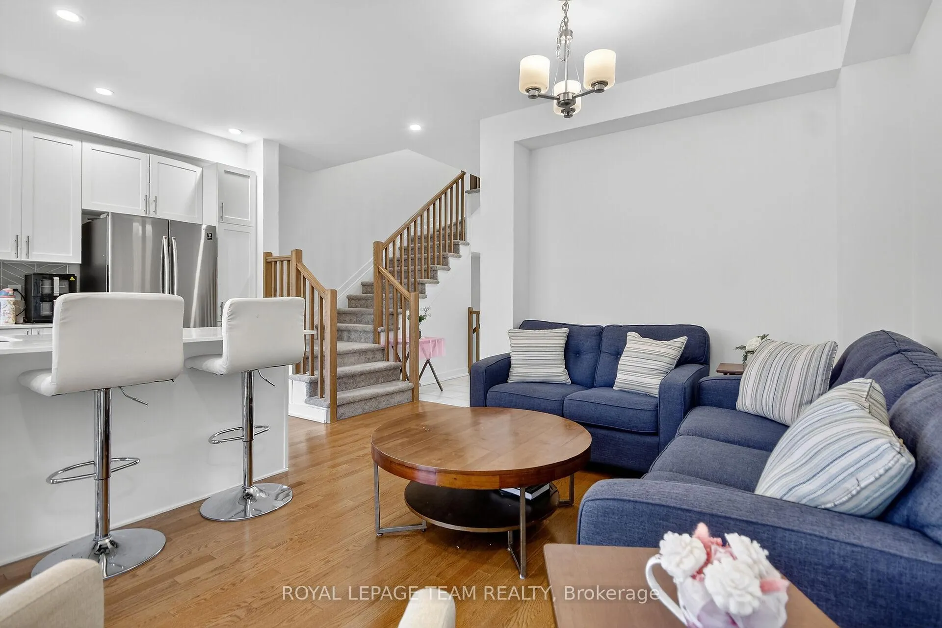 Photo 11 of 337 Ibanez Walk, Ottawa, Leitrim — HOMEH