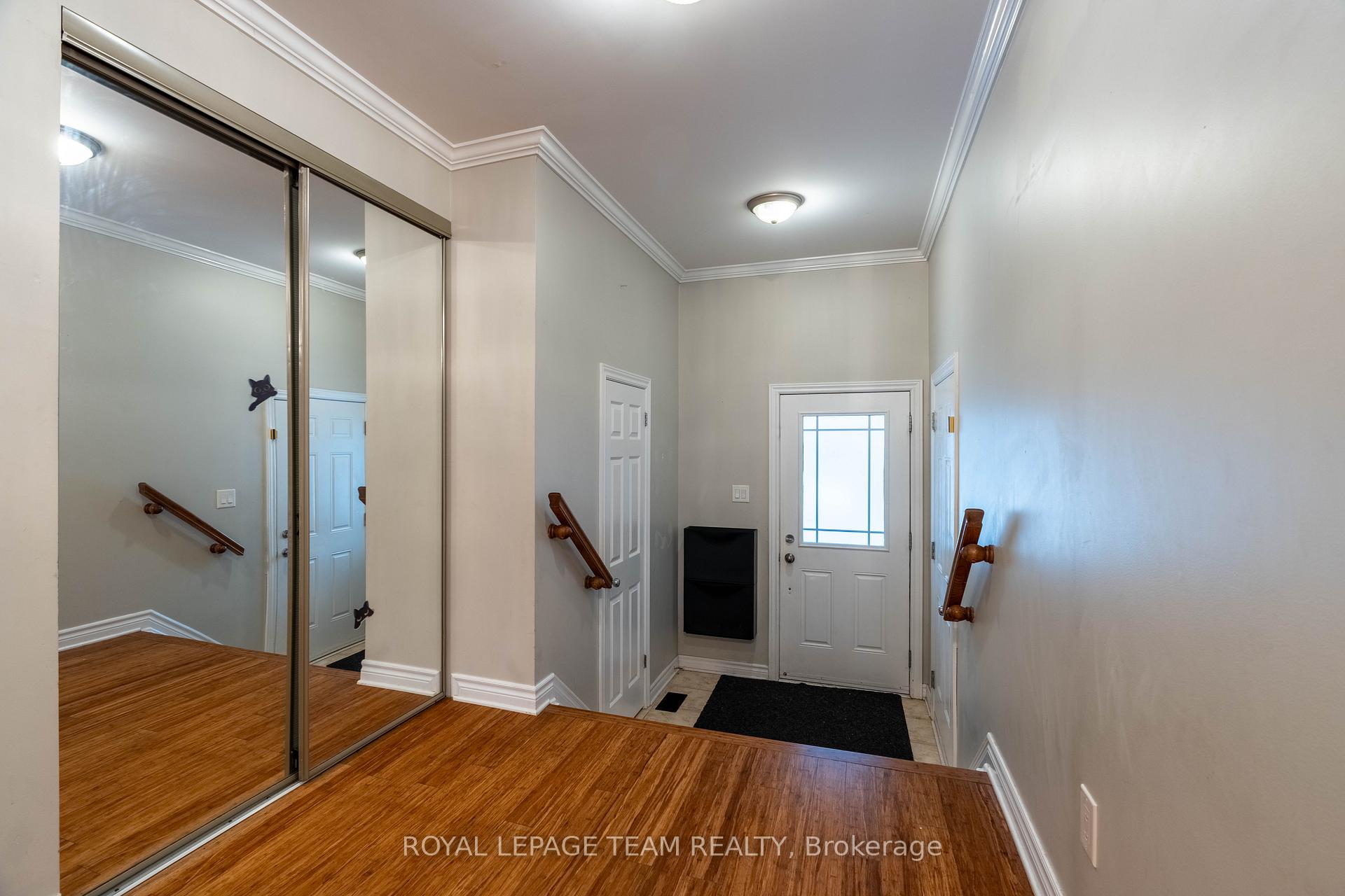 Photo 4 of 293 Forestbrook Street, Ottawa, Kanata - Morgan's Grant/South March — HOMEH