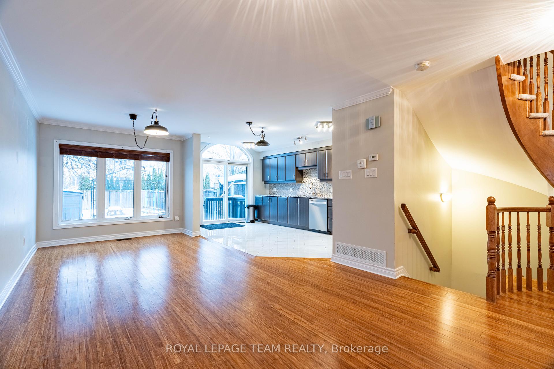 Photo 6 of 293 Forestbrook Street, Ottawa, Kanata - Morgan's Grant/South March — HOMEH