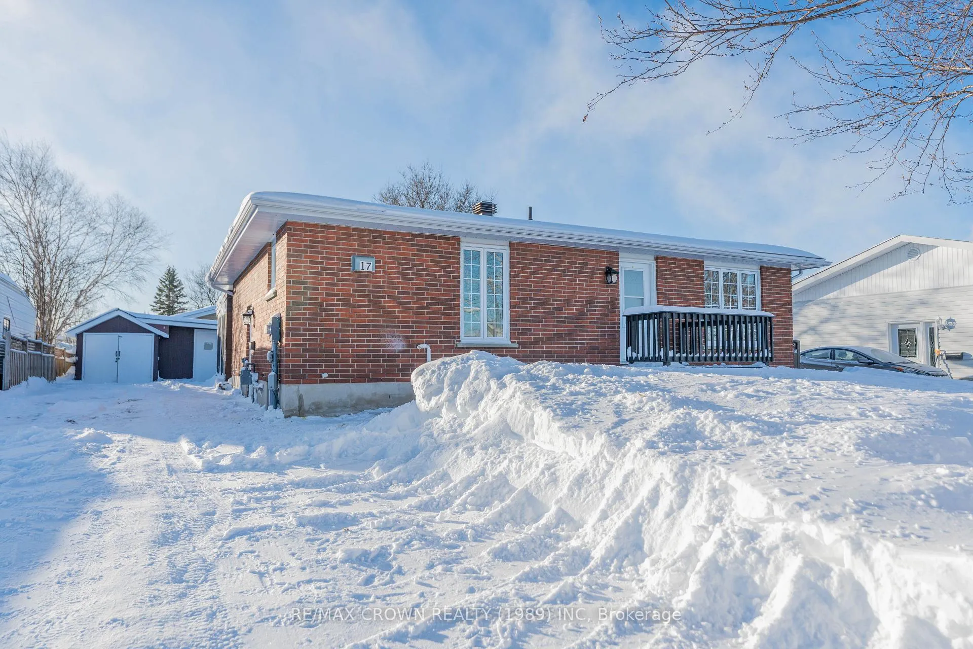 Photo 1 of 17 Champlain Crescent, Kapuskasing — HOMEH