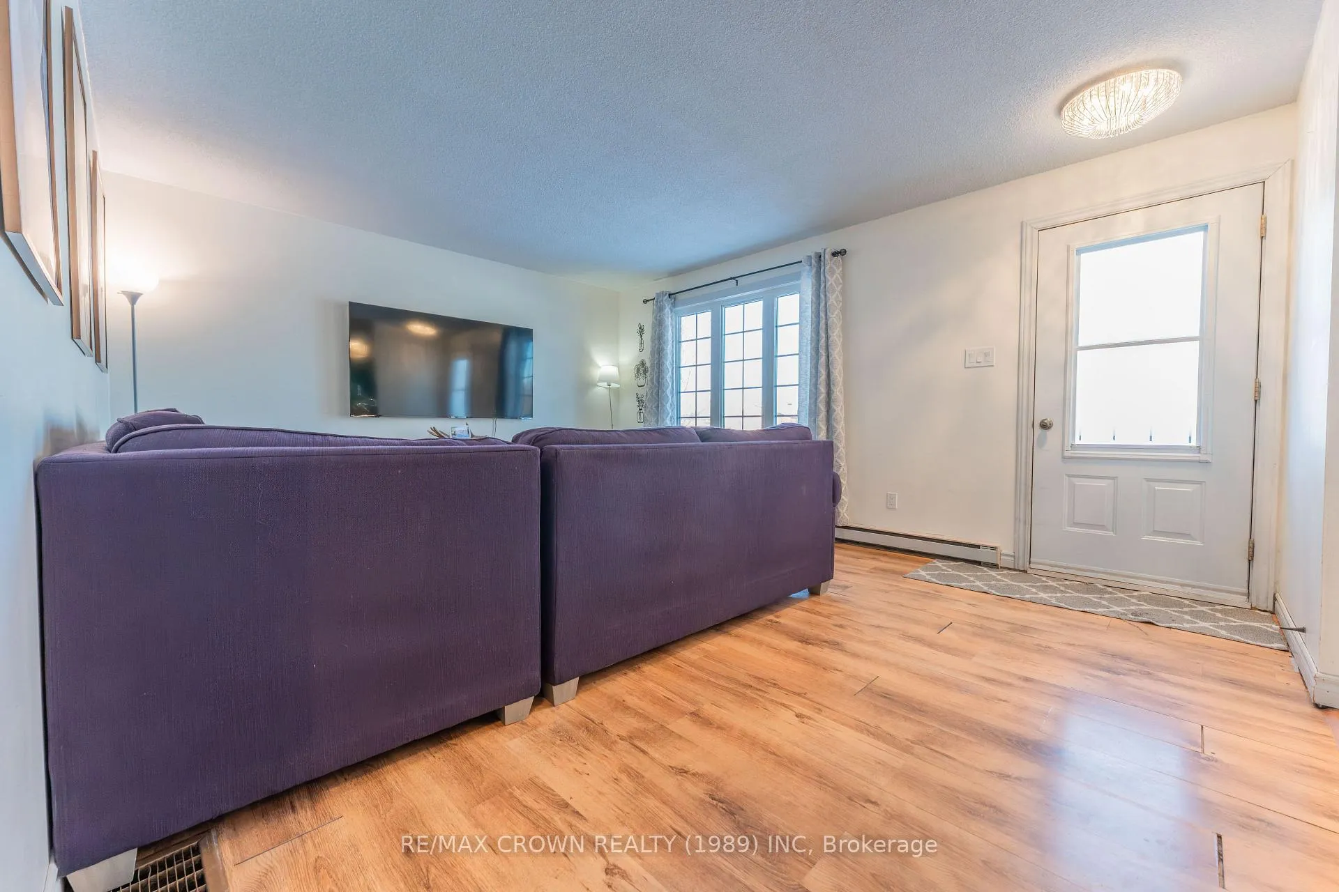 Photo 11 of 17 Champlain Crescent, Kapuskasing — HOMEH