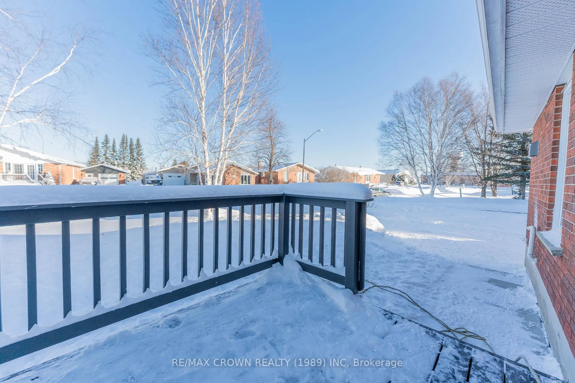 Photo 48 of 17 Champlain Crescent, Kapuskasing — HOMEH