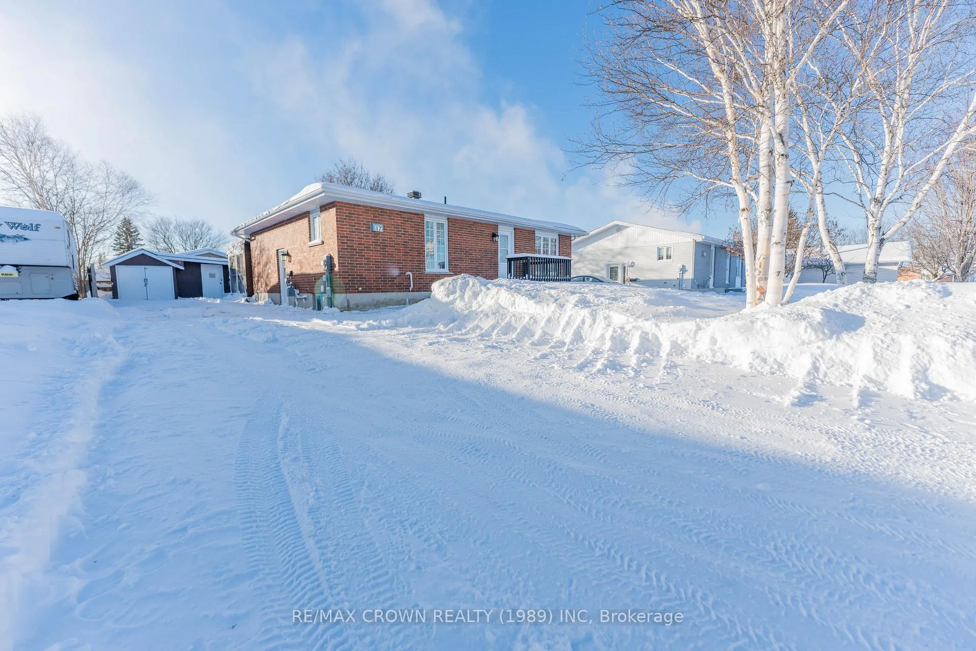 Photo 49 of 17 Champlain Crescent, Kapuskasing — HOMEH