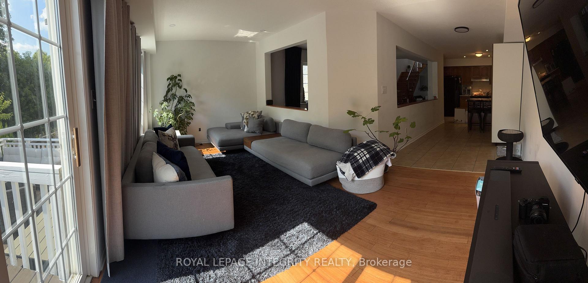 Photo 13 of 374 Wisteria Crescent, Ottawa, Hunt Club — HOMEH