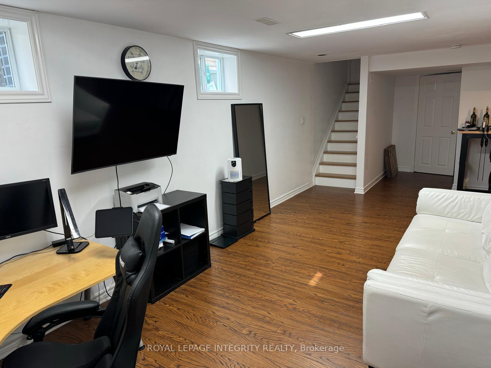 Photo 31 of 374 Wisteria Crescent, Ottawa, Hunt Club — HOMEH