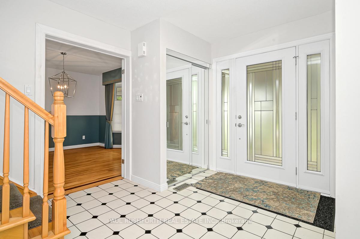 Photo 3 of 89 Hawk Crescent, Ottawa, Hunt Club/Western Community — HOMEH