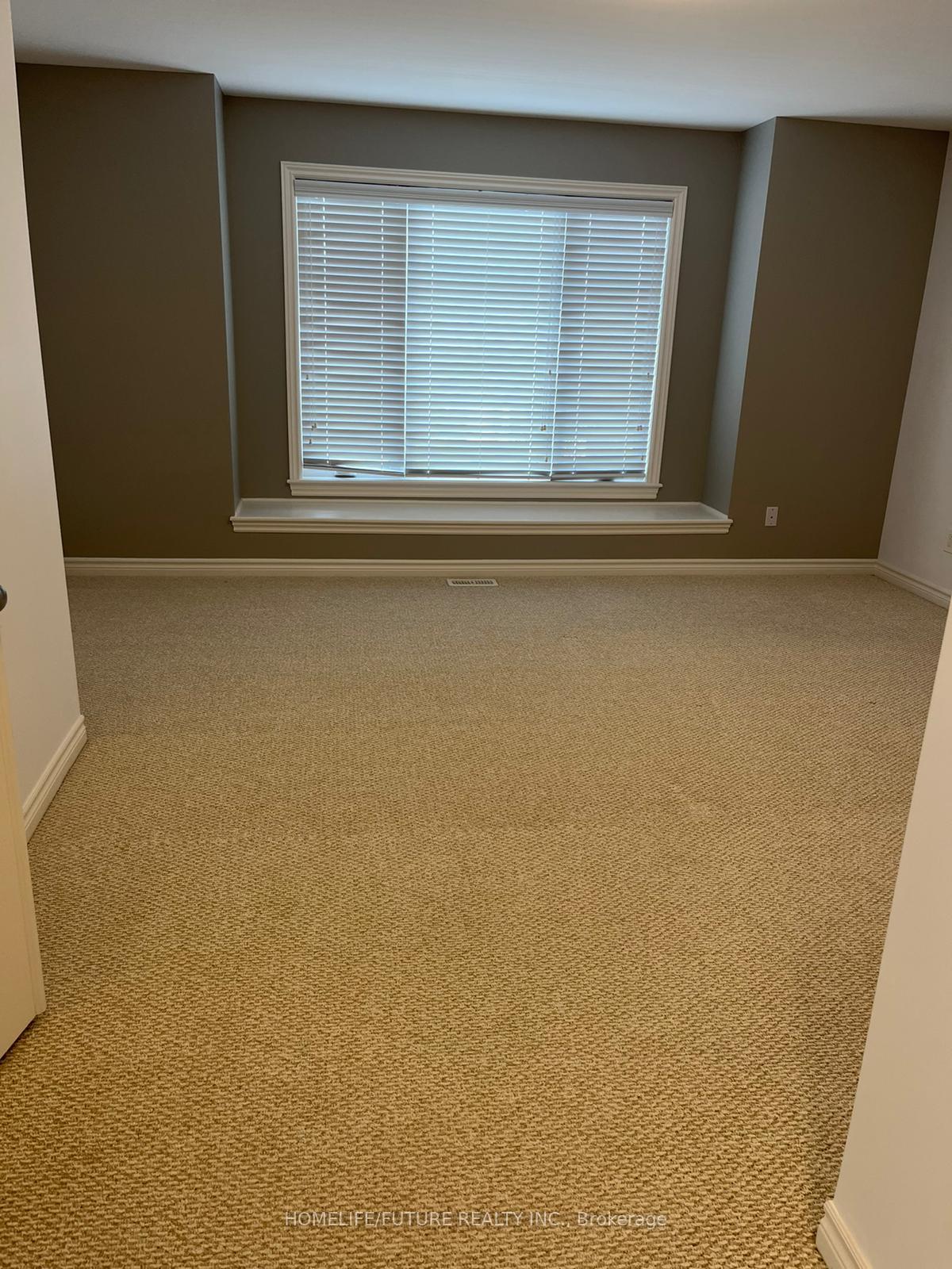 Photo 11 of 1052 Woodhaven Drive, Kingston, City Northwest — HOMEH
