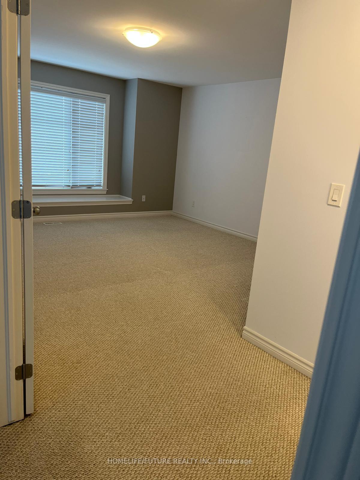 Photo 12 of 1052 Woodhaven Drive, Kingston, City Northwest — HOMEH