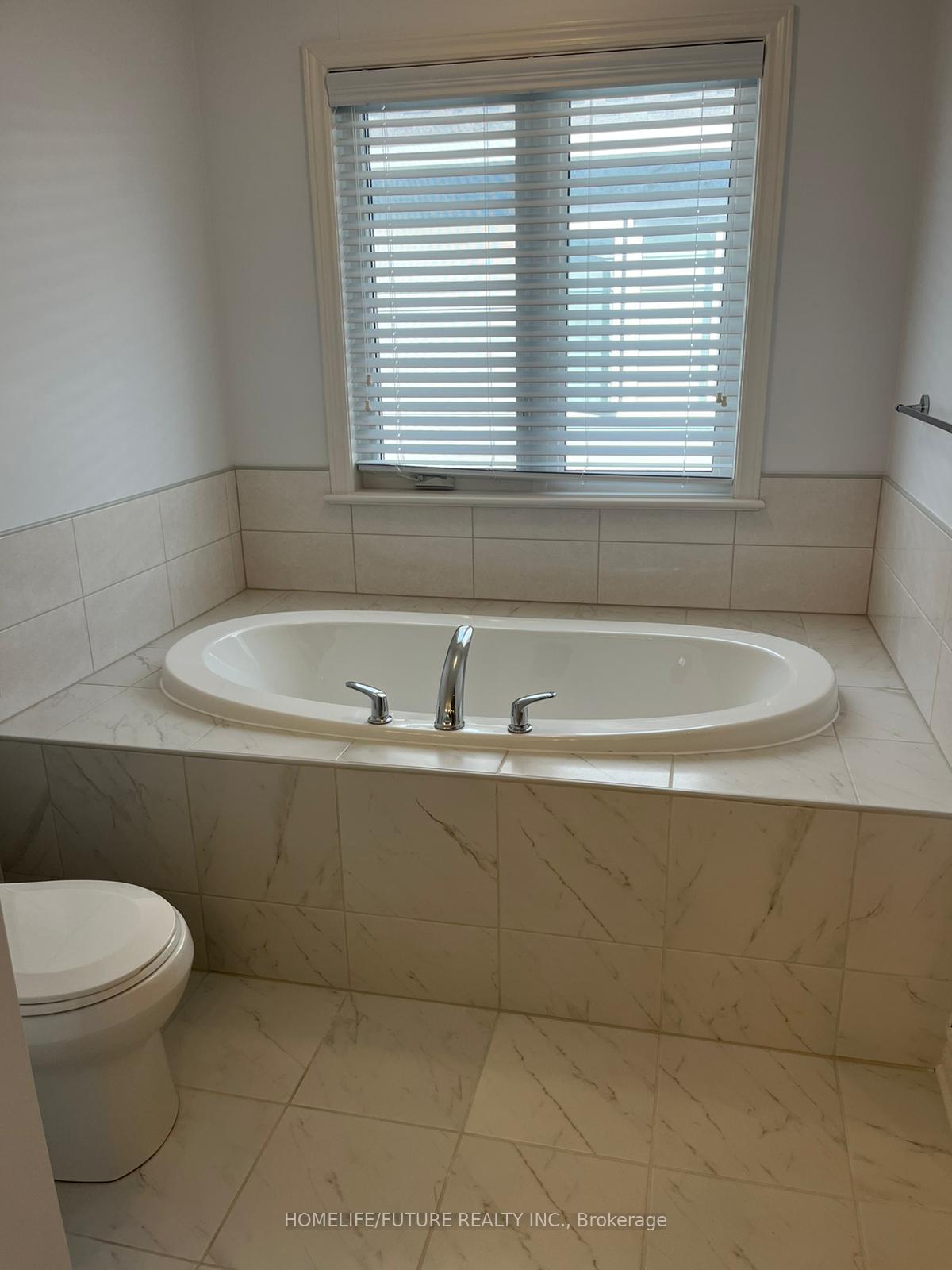 Photo 15 of 1052 Woodhaven Drive, Kingston, City Northwest — HOMEH