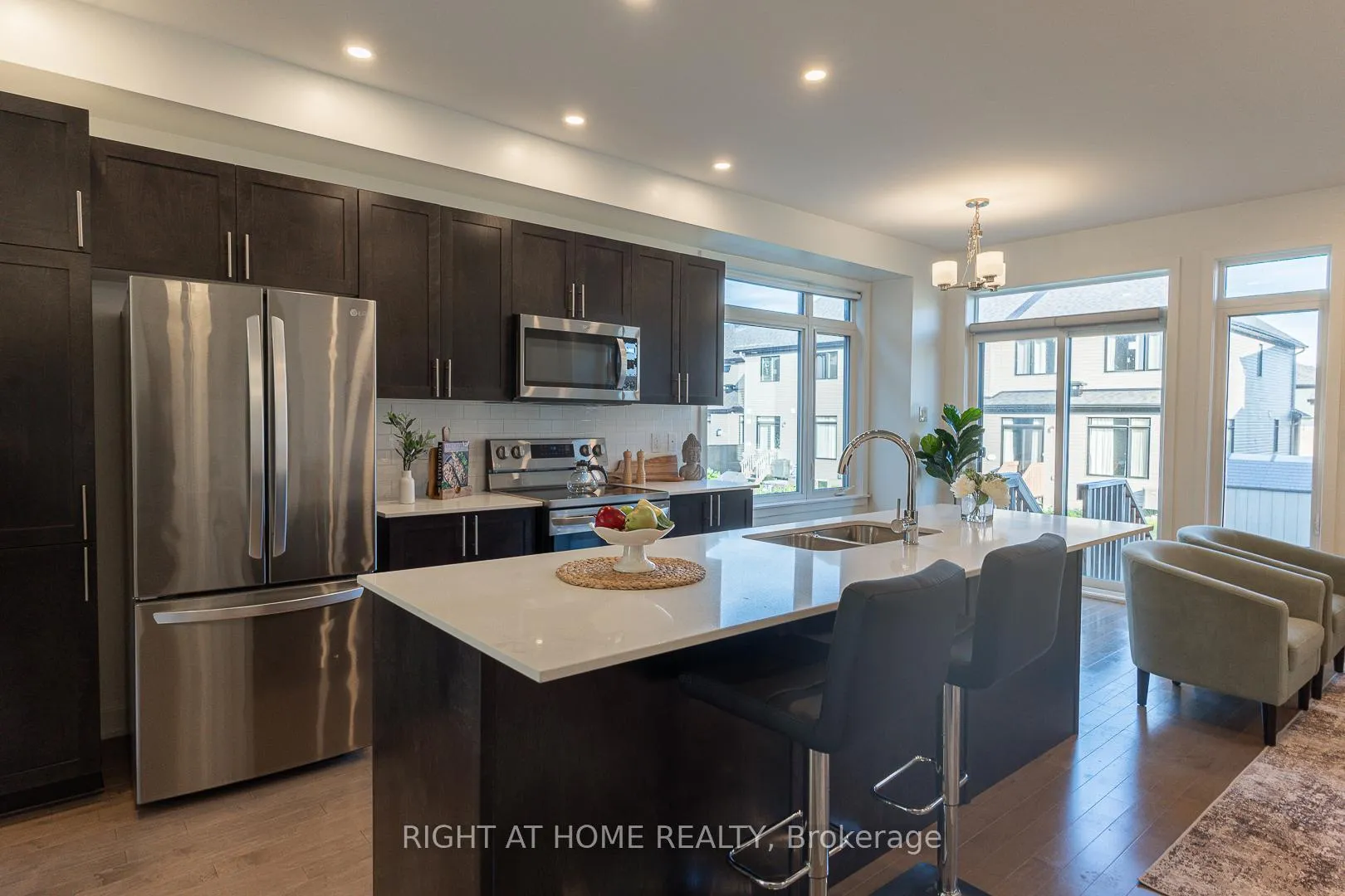 Photo 5 of 16 Nettle Crescent, Ottawa, Leitrim — HOMEH