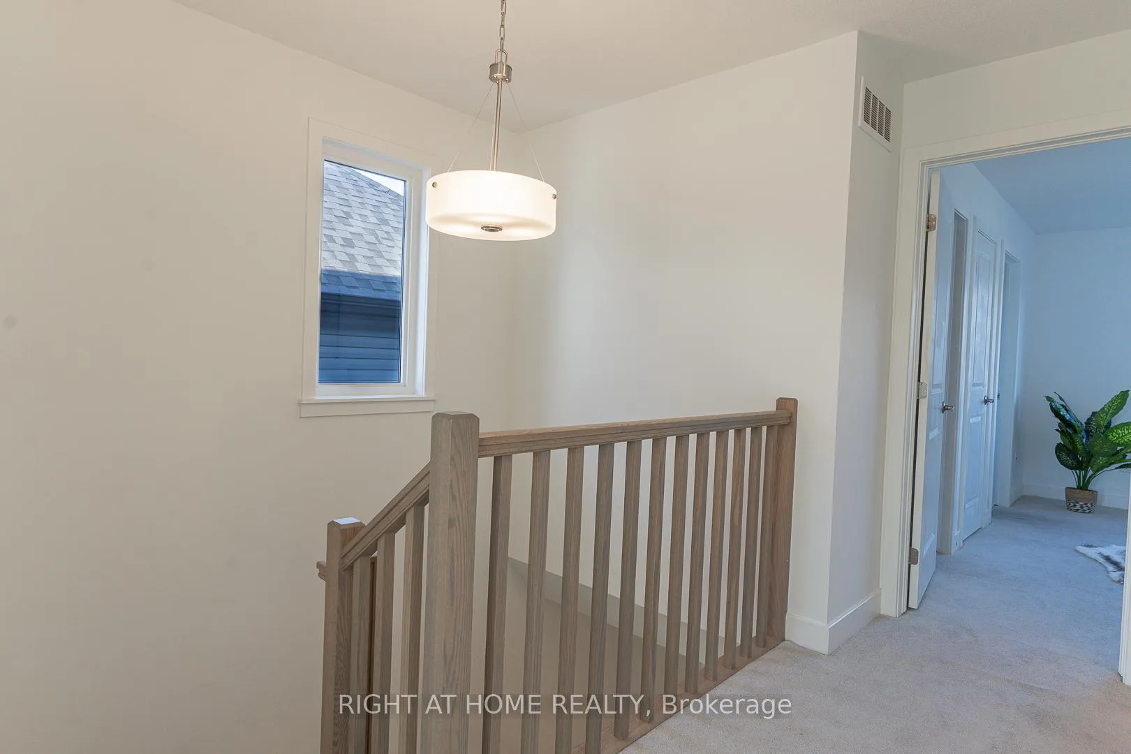 Photo 15 of 16 Nettle Crescent, Ottawa, Leitrim — HOMEH