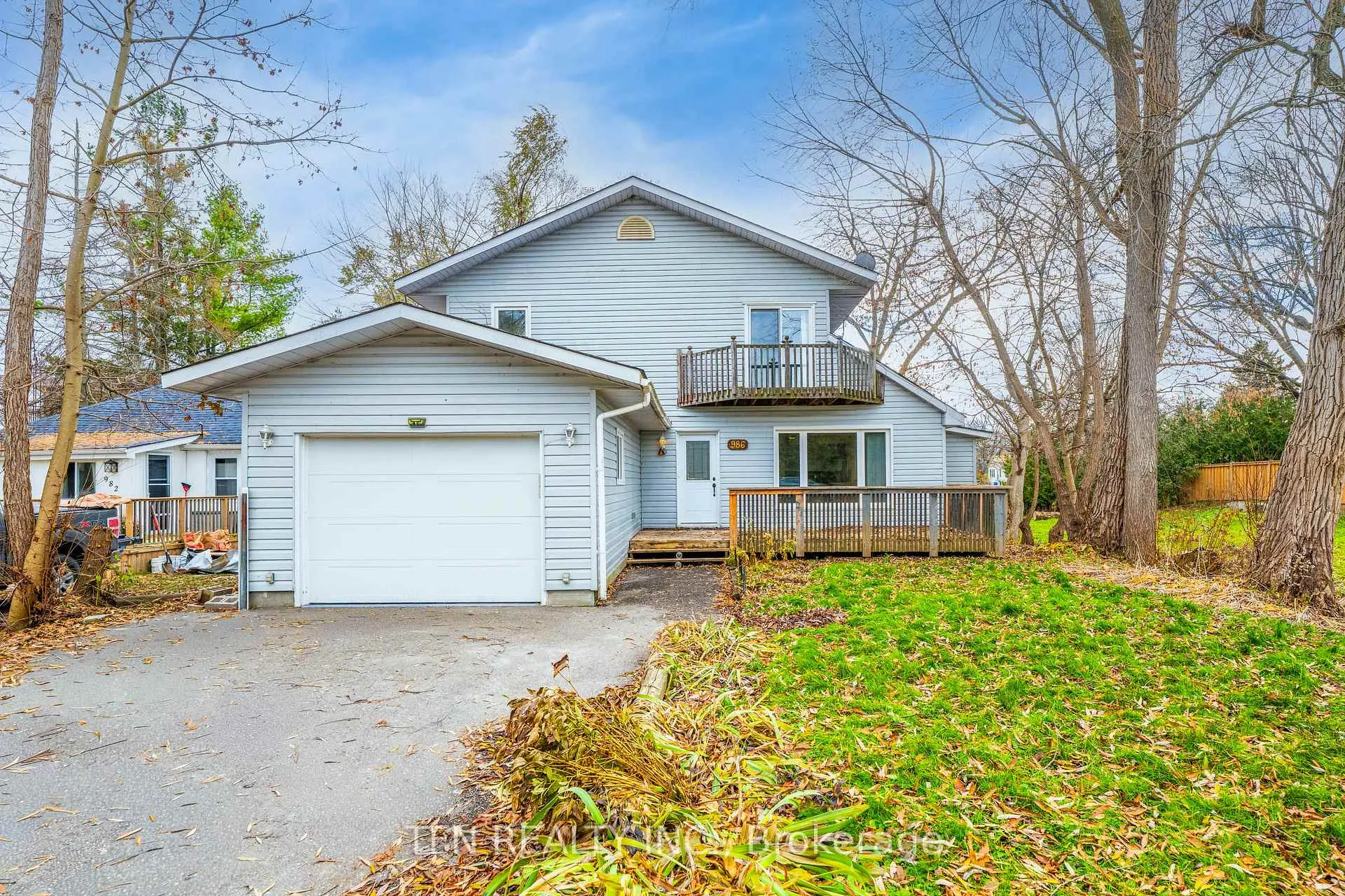 Photo 1 of 986 Robinson Street, Innisfil, Rural Innisfil — HOMEH