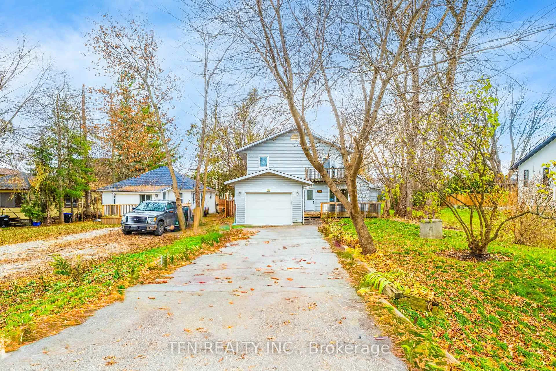 Photo 3 of 986 Robinson Street, Innisfil, Rural Innisfil — HOMEH