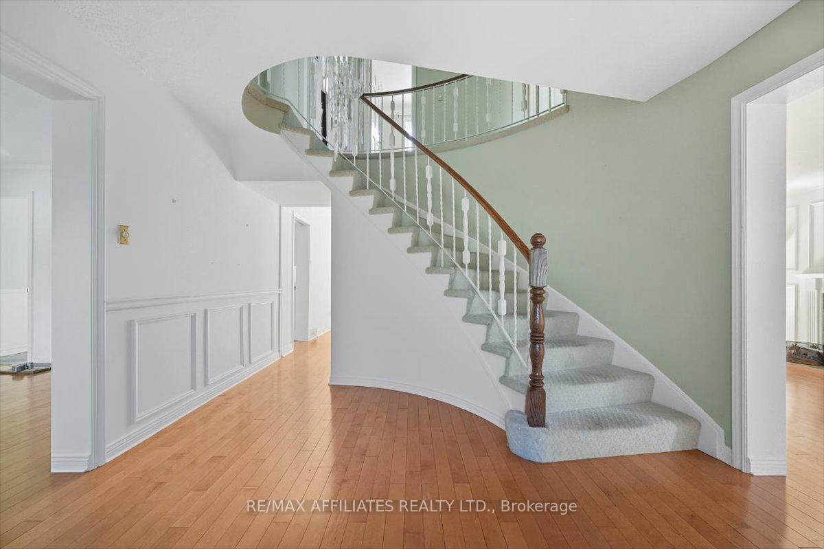 Photo 3 of 1010 Plante Drive, Ottawa, Hunt Club/Western Community — HOMEH