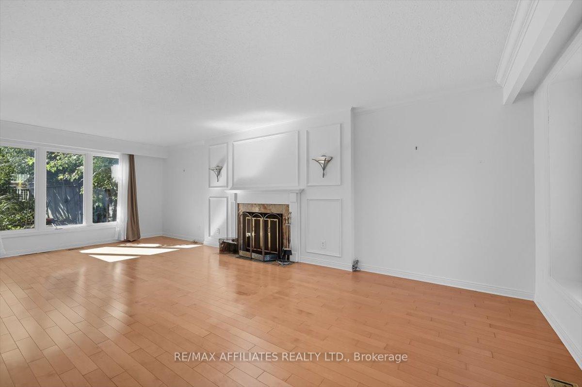 Photo 7 of 1010 Plante Drive, Ottawa, Hunt Club/Western Community — HOMEH