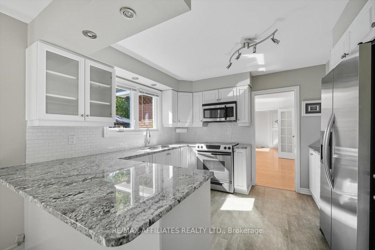 Photo 12 of 1010 Plante Drive, Ottawa, Hunt Club/Western Community — HOMEH