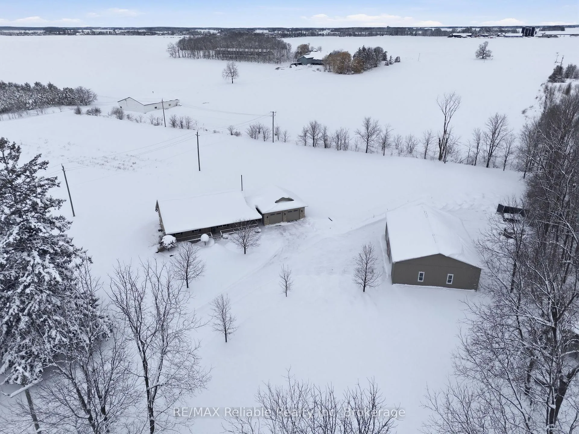 Photo 4 of 61 Wilson Street, Huron East, Seaforth — HOMEH