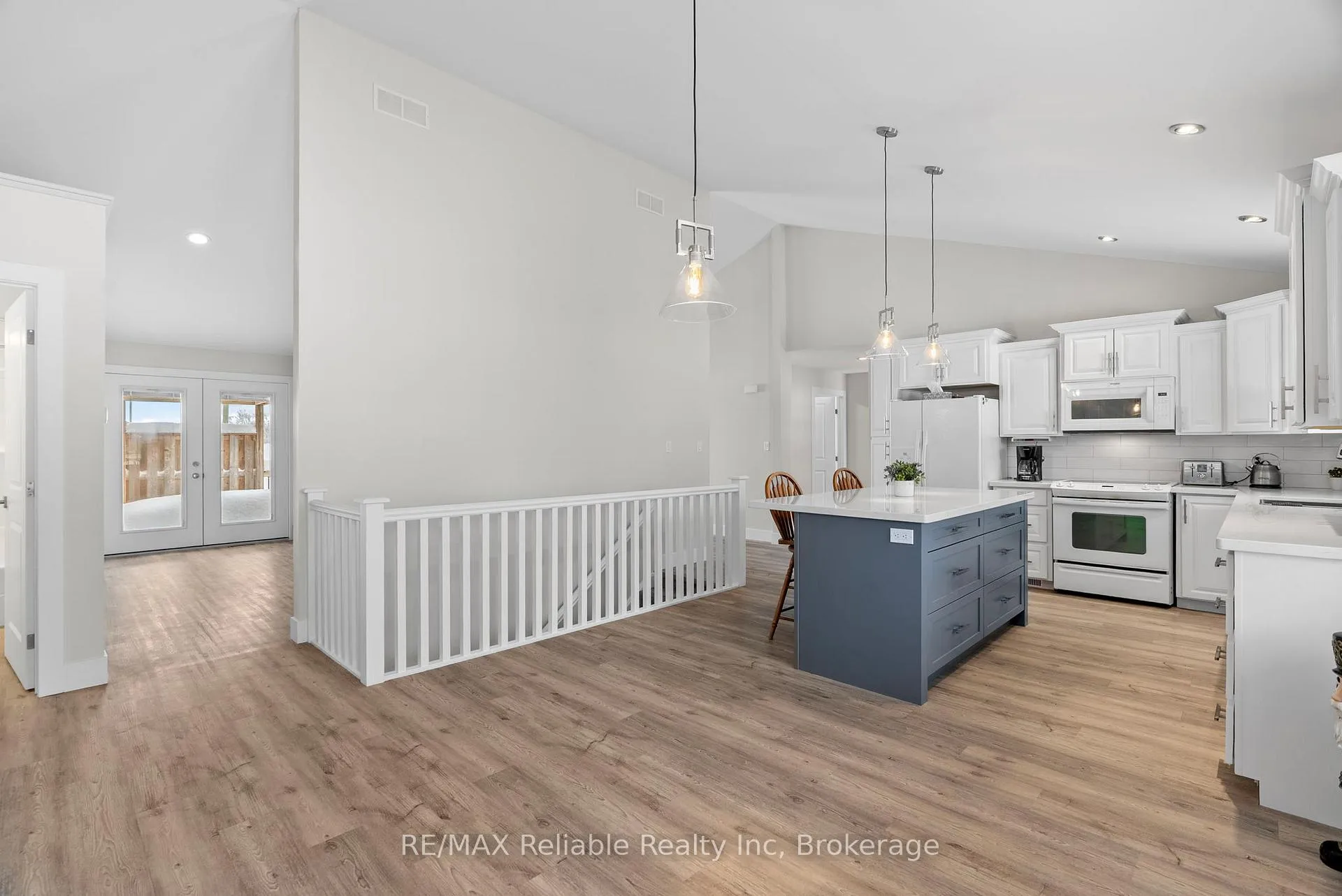 Photo 6 of 61 Wilson Street, Huron East, Seaforth — HOMEH