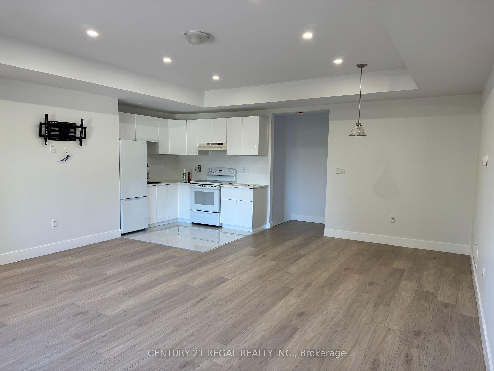 Photo 1 of Unit A, 101 Dennison Street, King, King City — HOMEH