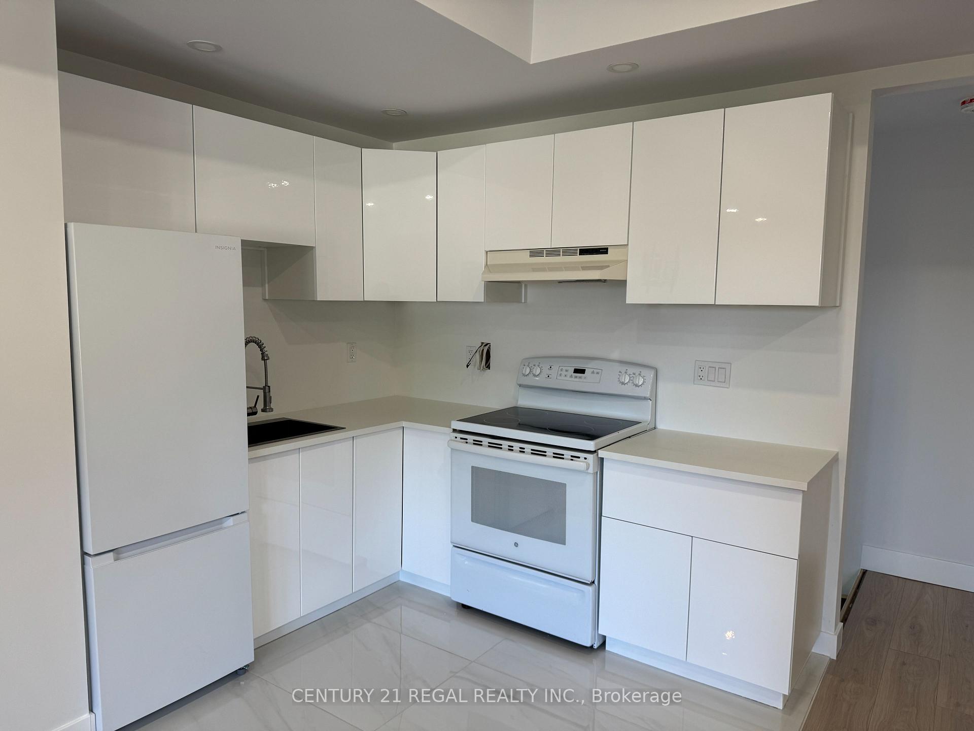 Photo 2 of Unit A, 101 Dennison Street, King, King City — HOMEH