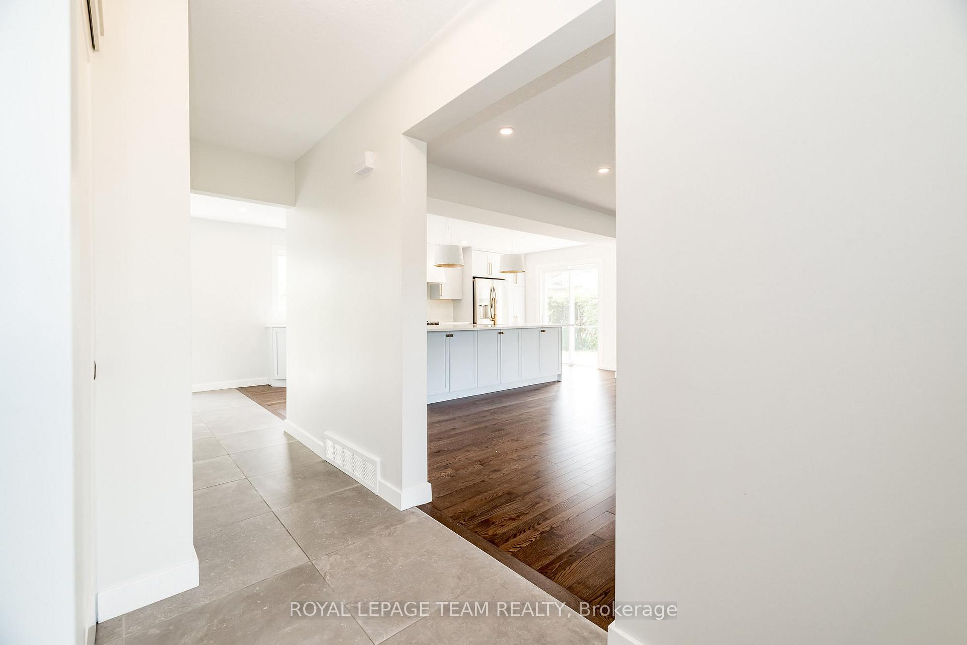 Photo 5 of 6 Lillico Drive, Ottawa, Hunt Club — HOMEH