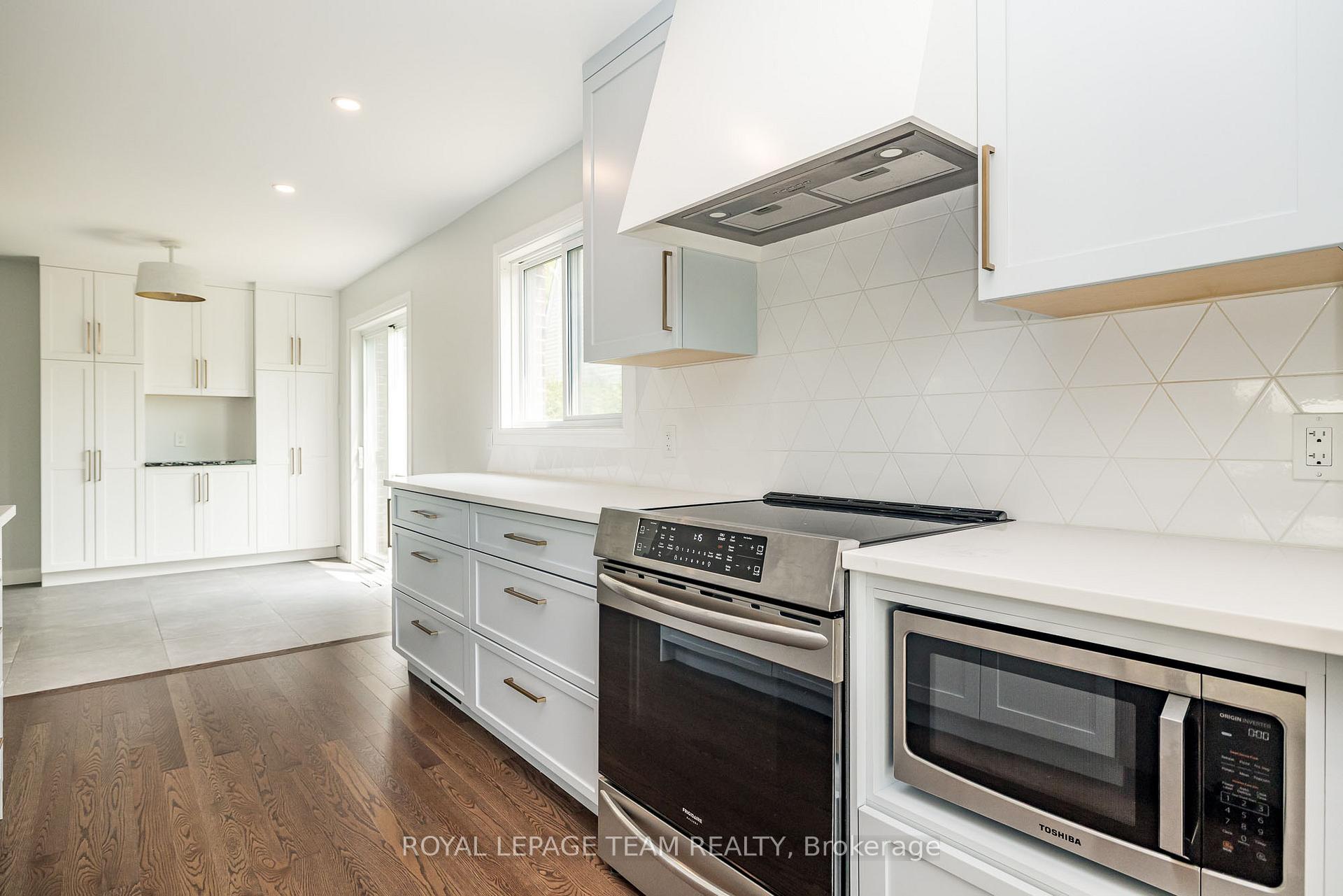 Photo 18 of 6 Lillico Drive, Ottawa, Hunt Club — HOMEH