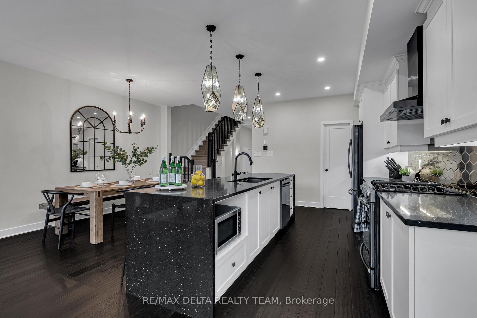 Photo 7 of 476 Trident Mews, Ottawa, Leitrim — HOMEH