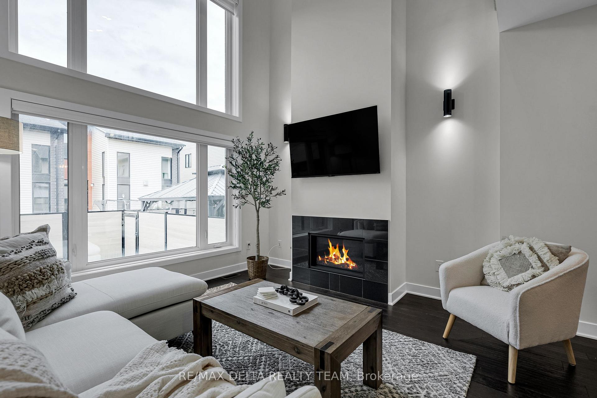 Photo 13 of 476 Trident Mews, Ottawa, Leitrim — HOMEH