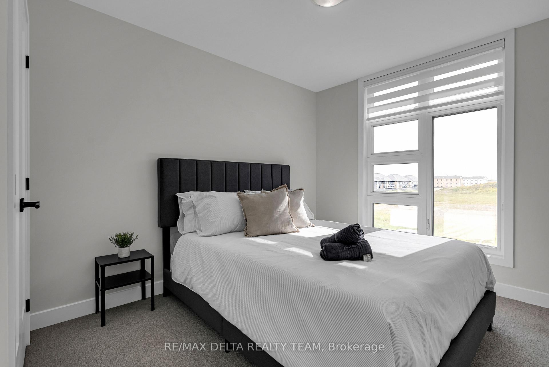 Photo 17 of 476 Trident Mews, Ottawa, Leitrim — HOMEH