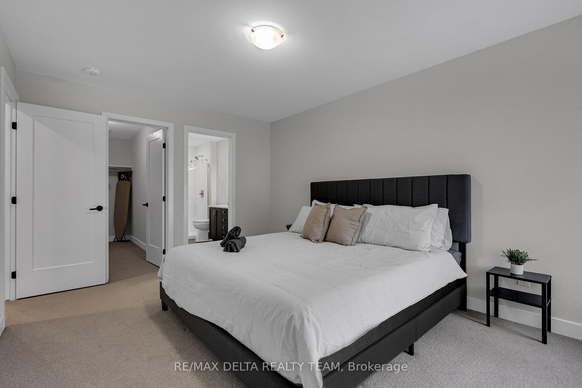 Photo 24 of 476 Trident Mews, Ottawa, Leitrim — HOMEH