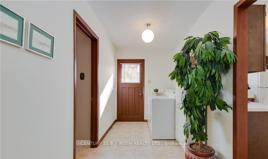 Photo 13 of 787 Innisfil Beach Road, Innisfil, Alcona — HOMEH